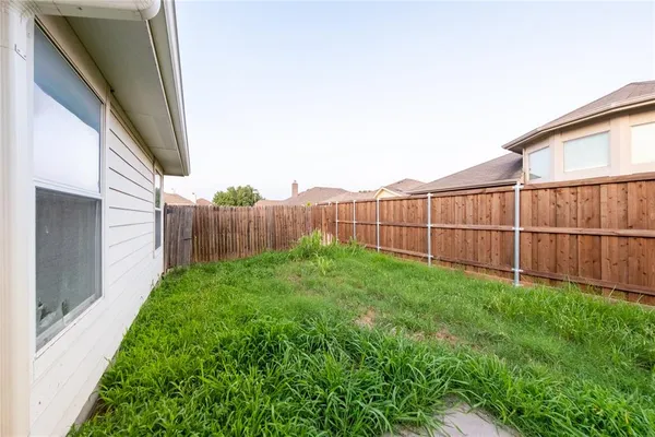 $2,150 | 1412 Morning Dove Drive, Aubrey, TX 76227