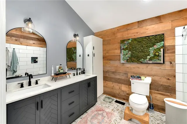 $950,000 | 16425 Fort Riley Road, Leavenworth, KS 66048