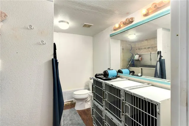 $950,000 | 16425 Fort Riley Road, Leavenworth, KS 66048