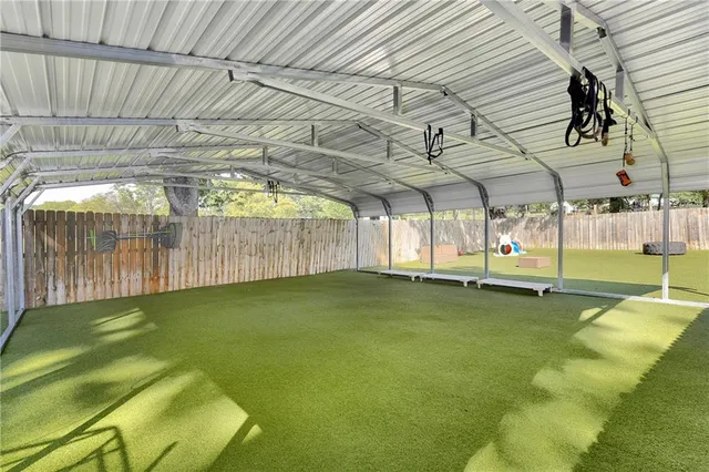 $950,000 | 16425 Fort Riley Road, Leavenworth, KS 66048