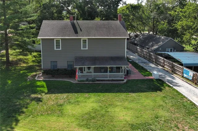 $950,000 | 16425 Fort Riley Road, Leavenworth, KS 66048