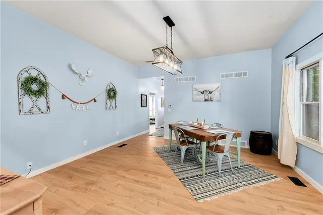 $950,000 | 16425 Fort Riley Road, Leavenworth, KS 66048