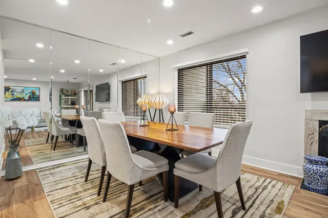 $289,000 | 3050 Pheasant Creek Drive, Unit 305, Northbrook, IL 60062