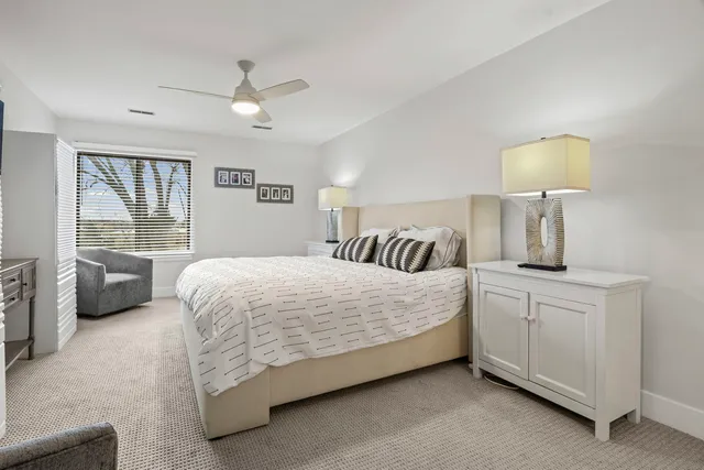 $289,000 | 3050 Pheasant Creek Drive, Unit 305, Northbrook, IL 60062