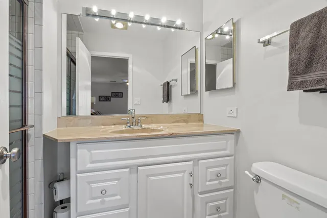 $289,000 | 3050 Pheasant Creek Drive, Unit 305, Northbrook, IL 60062