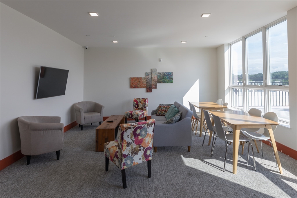 3531 Washington Street, Unit 417 Boston, MA 02130 - Photo 18 of 21