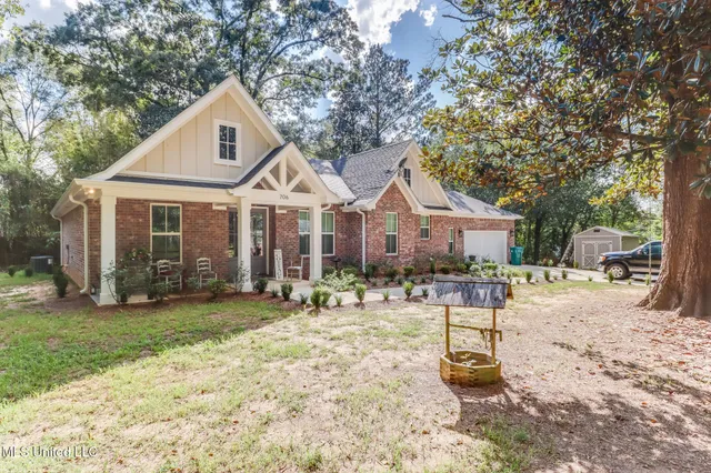 $365,900 | 706 Jones Avenue, Wiggins, MS 39577