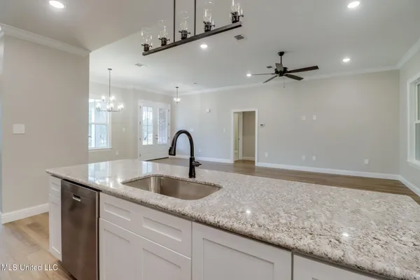 $329,999 | 706 Jones Avenue, Wiggins, MS 39577