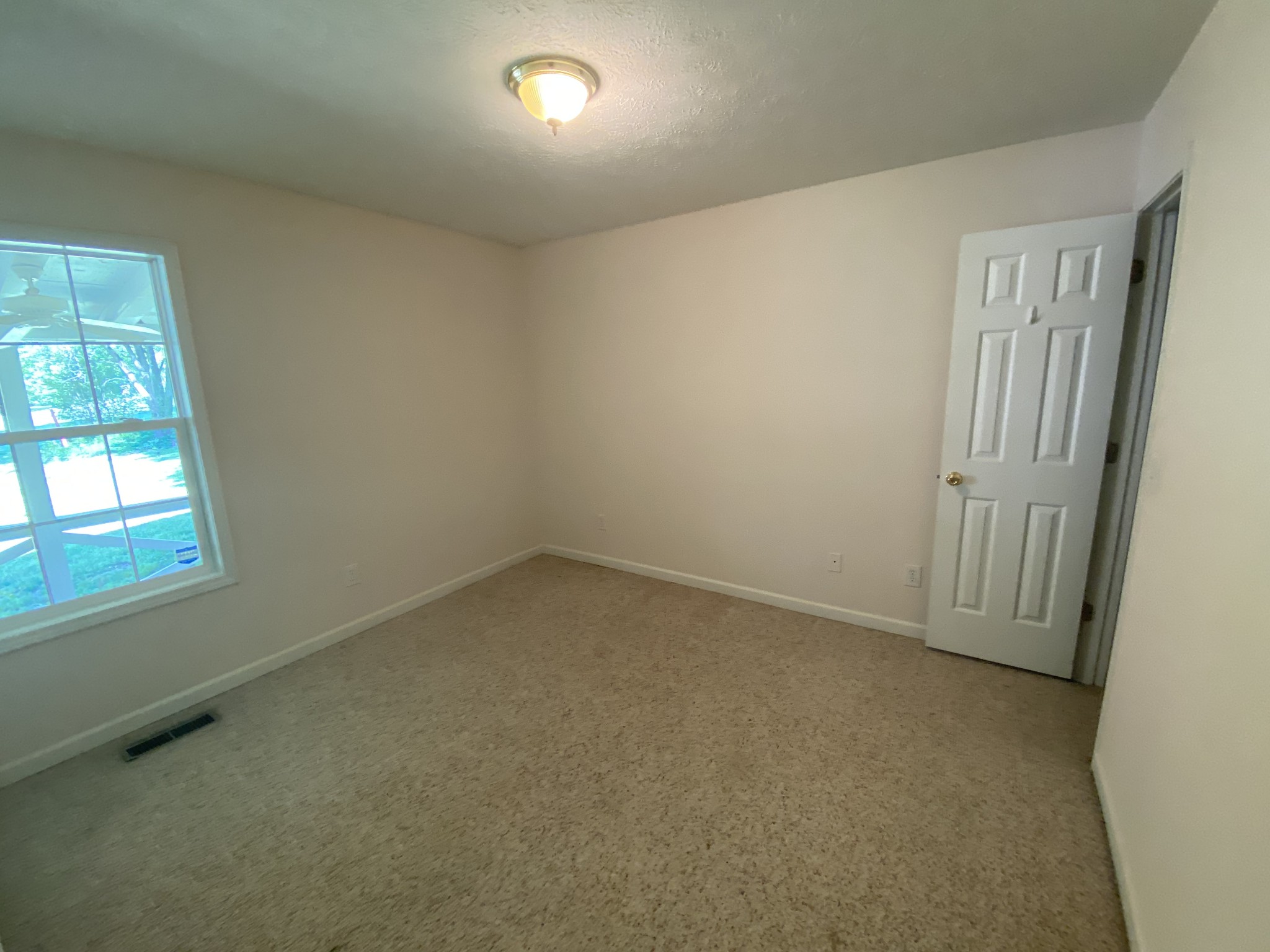 412 B Kemp Road Gallatin, TN 37066 - Photo 12 of 17 Gallery Image 12