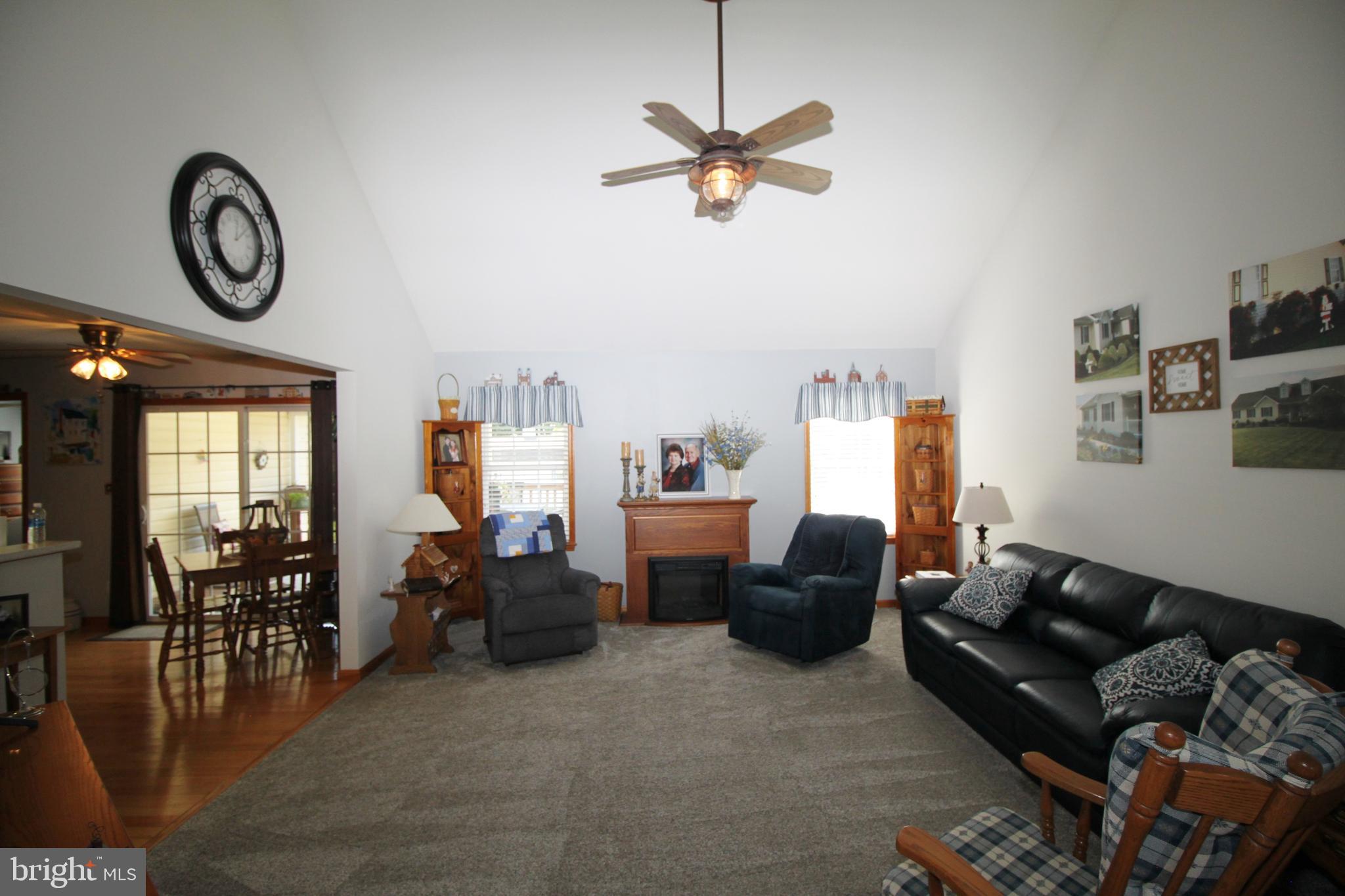 1622 Forrest Avenue Dover, DE 19904 - Photo 16 of 37 living room
