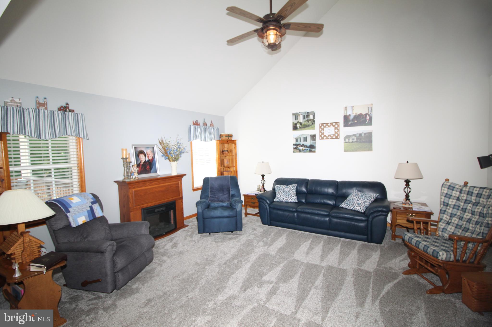 1622 Forrest Avenue Dover, DE 19904 - Photo 18 of 37 living room