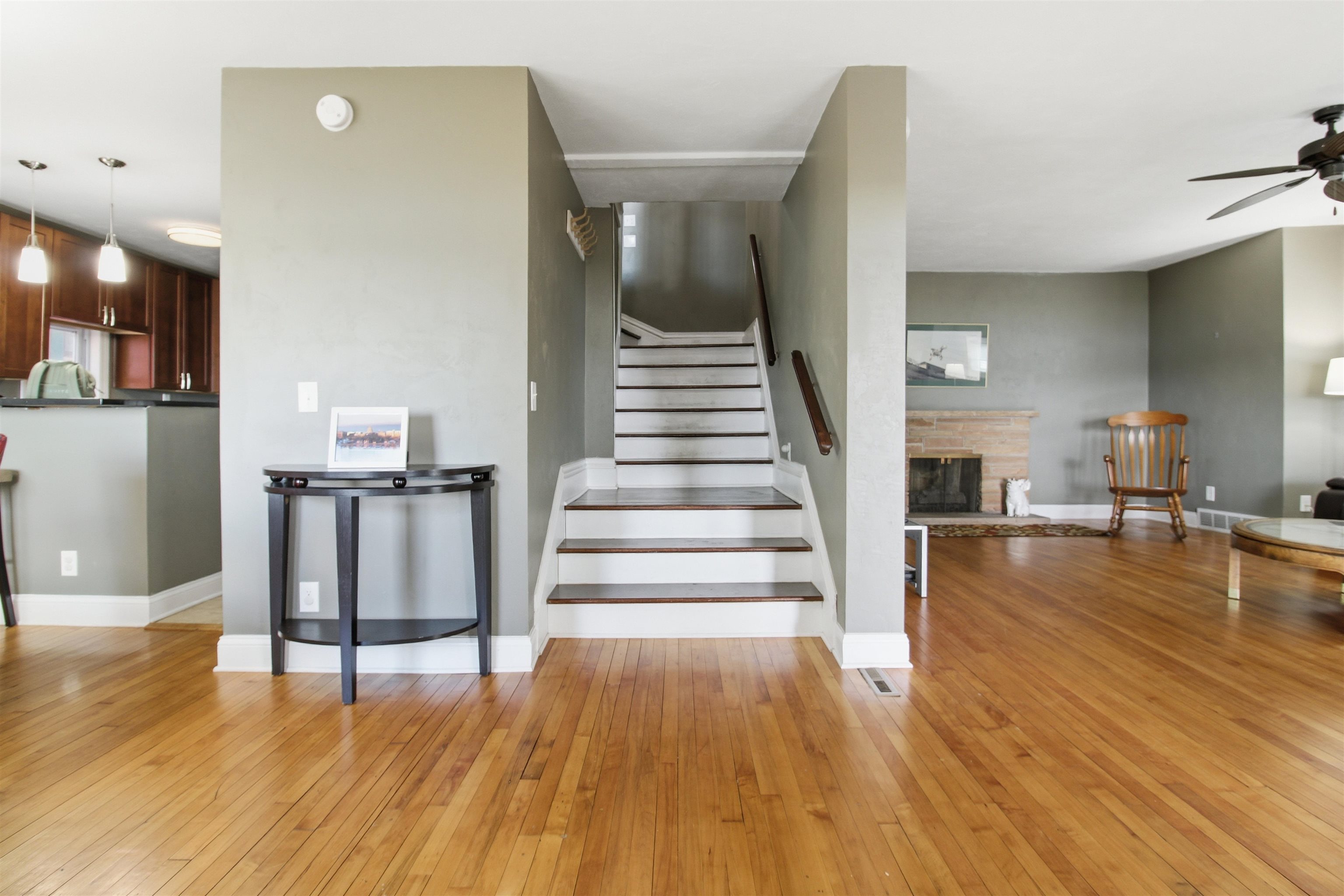 135 South Brittingham Place Madison, WI 53715 - Photo 12 of 27