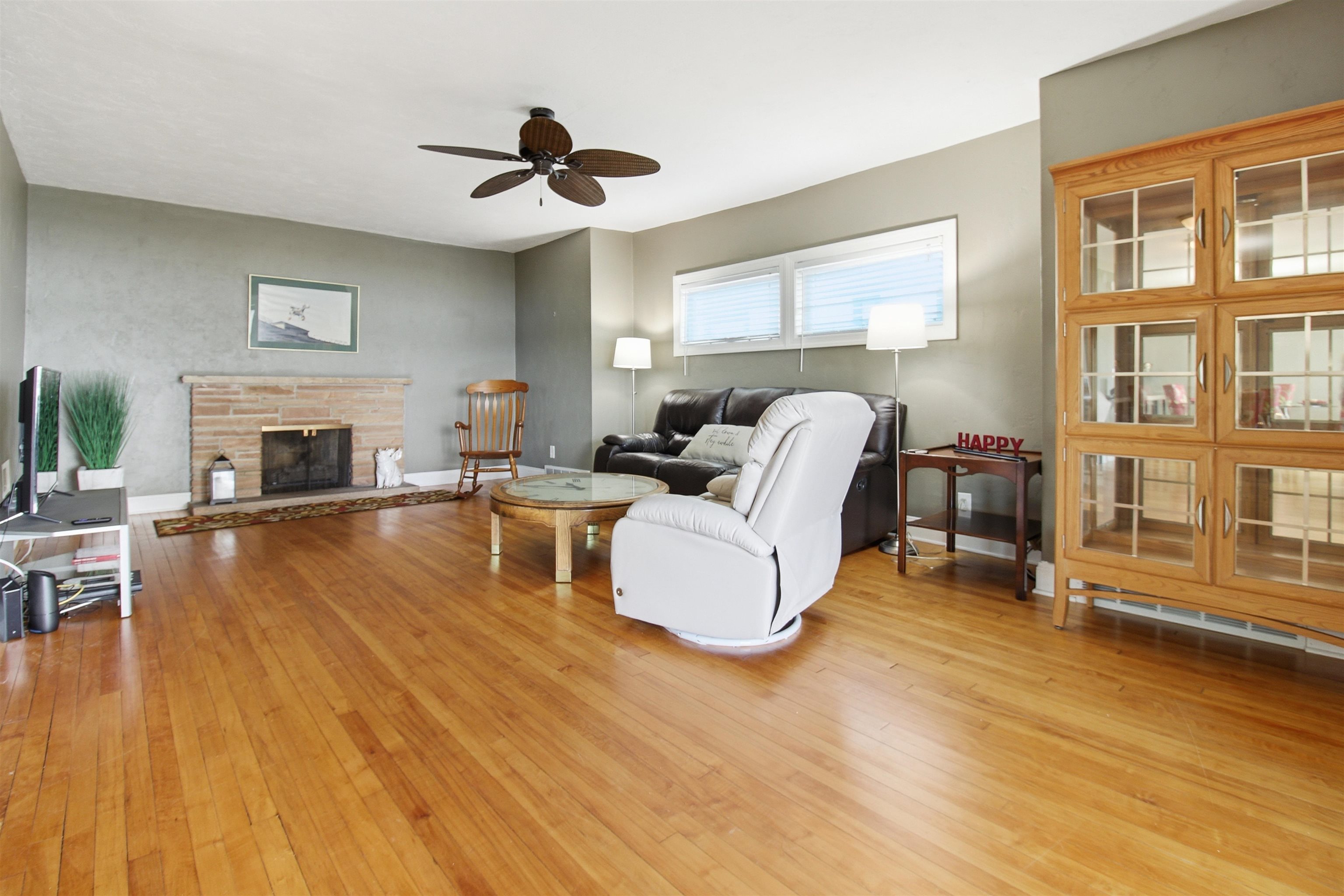 135 South Brittingham Place Madison, WI 53715 - Photo 10 of 27