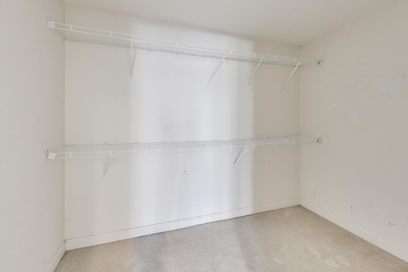 309 Ridge Road Highland Park, IL 60035 - Photo 39 of 71 a view of an empty room