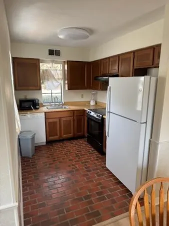 $950 | 27231 Snead Drive, Unit 103, Abita Springs, LA 70420