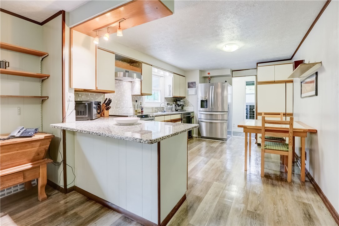 88 Callingham Road Pittsford, NY 14534 - Photo 18 of 47