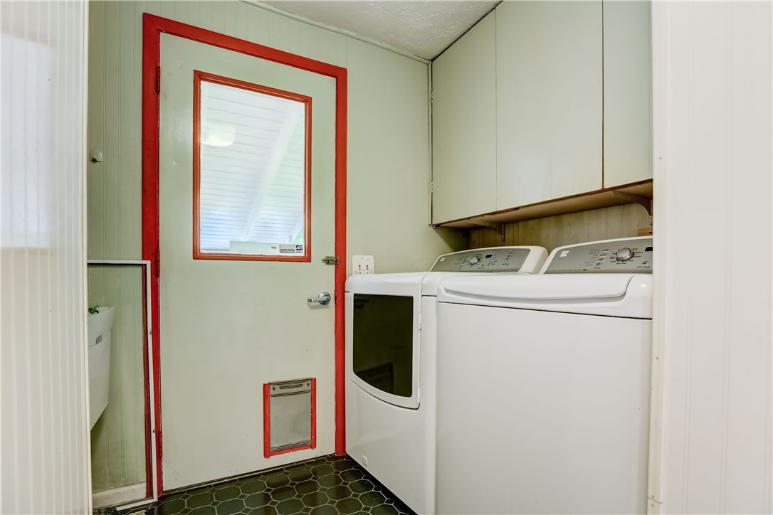 88 Callingham Road Pittsford, NY 14534 - Photo 22 of 47