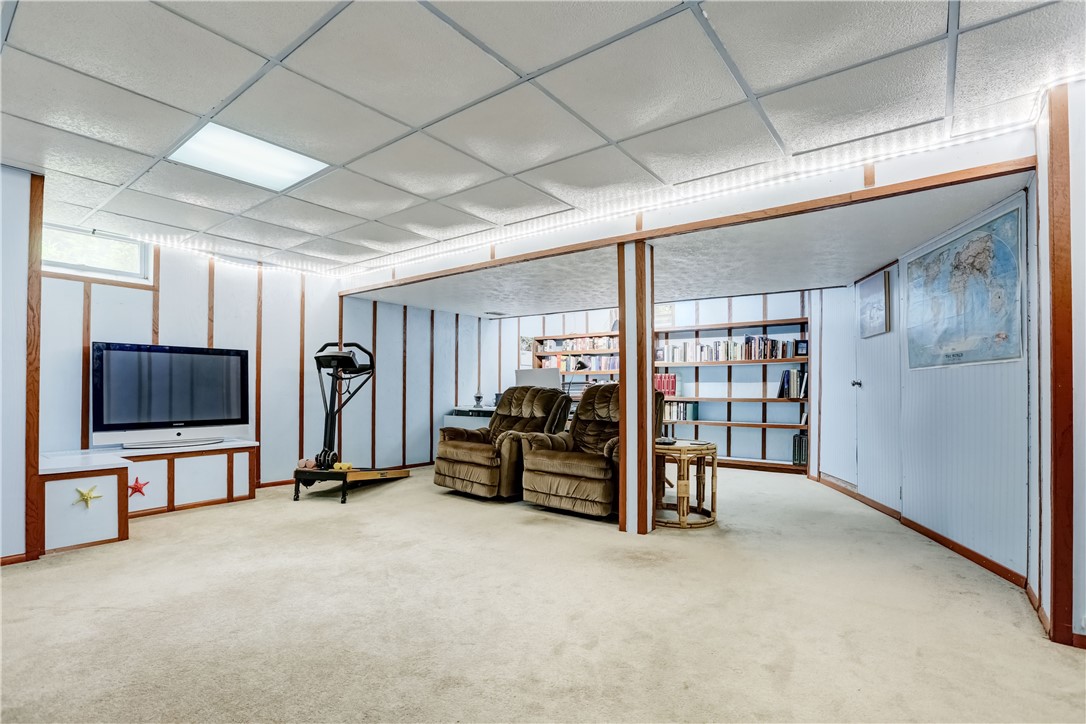 88 Callingham Road Pittsford, NY 14534 - Photo 33 of 47