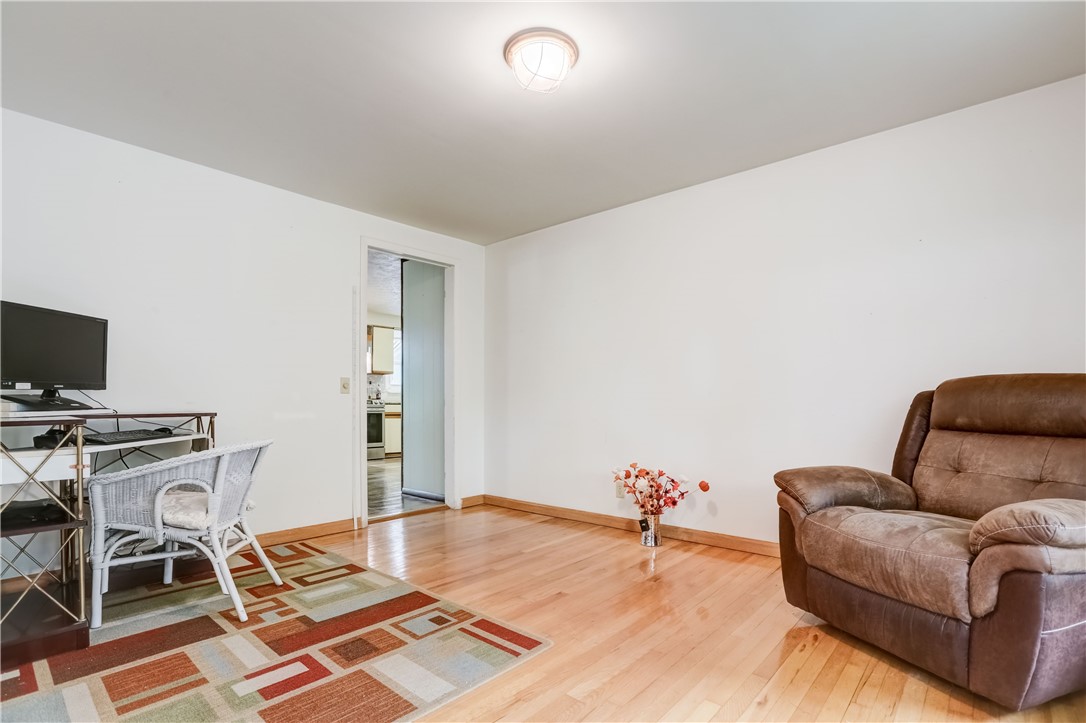 88 Callingham Road Pittsford, NY 14534 - Photo 5 of 47