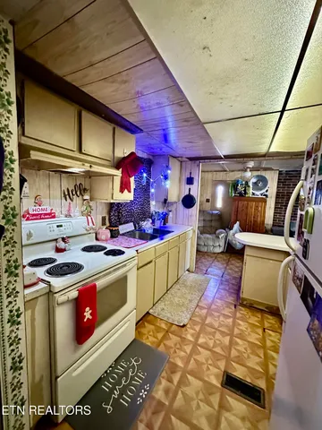 $142,500 | 1500 Coalhill Road, Sunbright, TN 37872