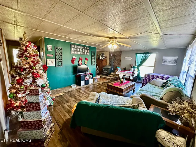 $142,500 | 1500 Coalhill Road, Sunbright, TN 37872