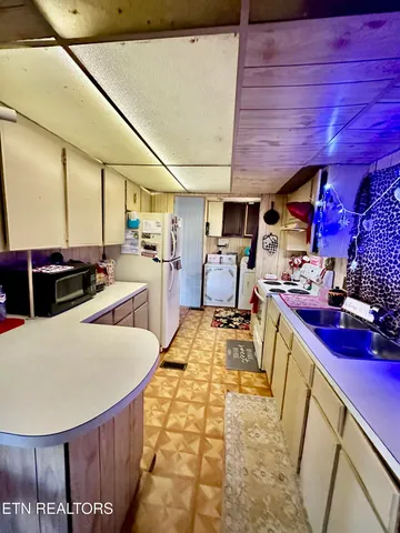 $142,500 | 1500 Coalhill Road, Sunbright, TN 37872