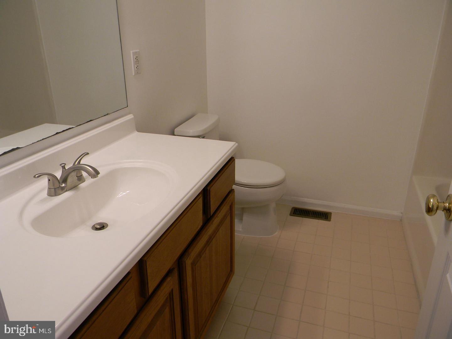 852 Chantilly Lane Inwood, WV 25428 - Photo 15 of 25