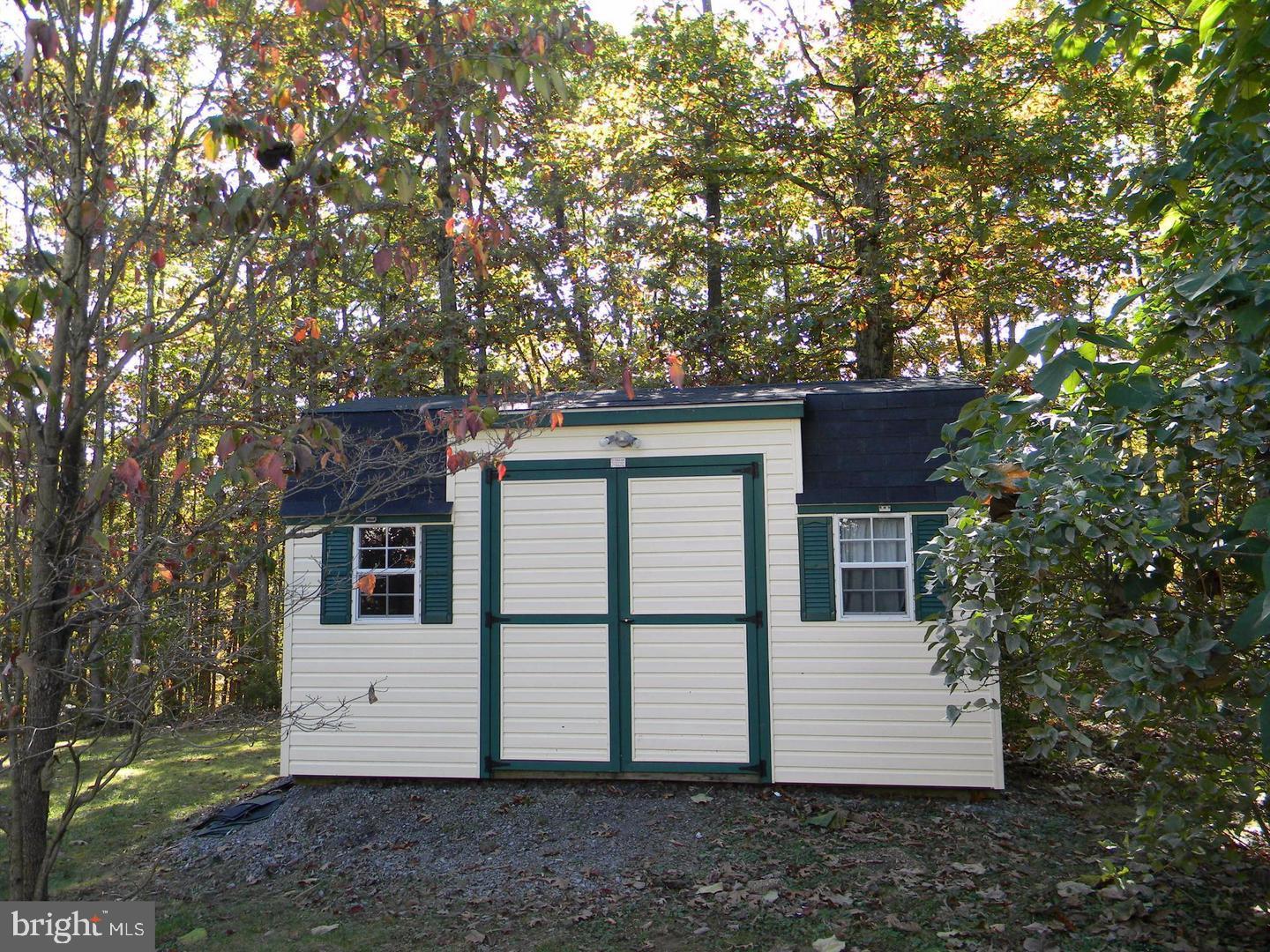 852 Chantilly Lane Inwood, WV 25428 - Photo 23 of 25