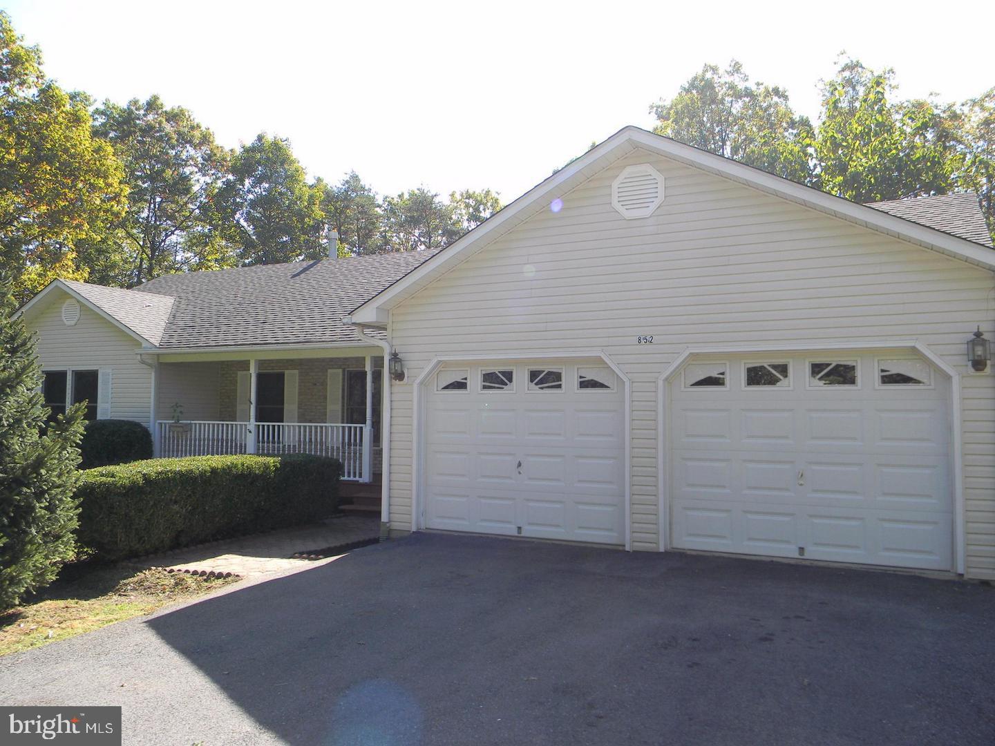 852 Chantilly Lane Inwood, WV 25428 - Photo 6 of 25