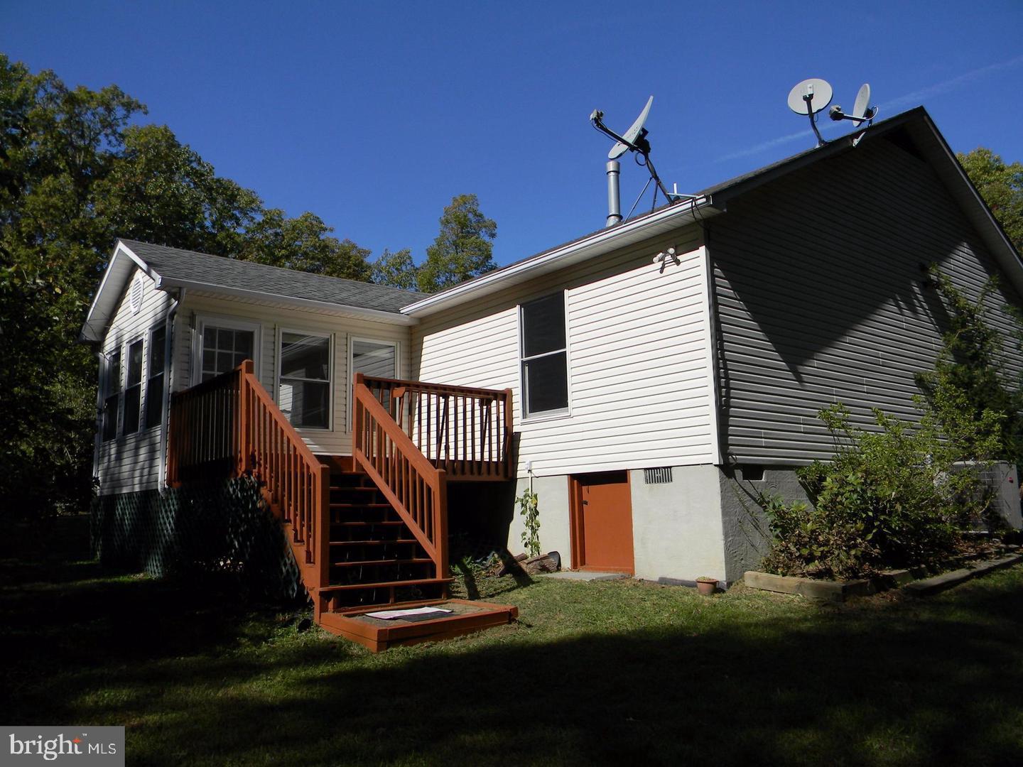 852 Chantilly Lane Inwood, WV 25428 - Photo 7 of 25
