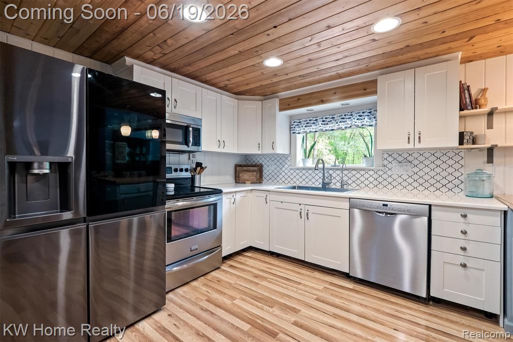 4474 5 Lakes Road North Branch, MI 48461 - Photo 10 of 36