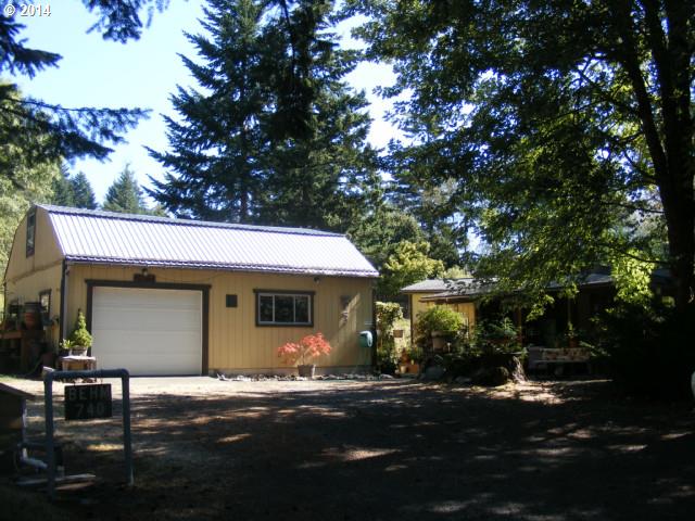 740 Northeast Bone Road Stevenson, WA 98648 - Photo 2 of 16 Garage