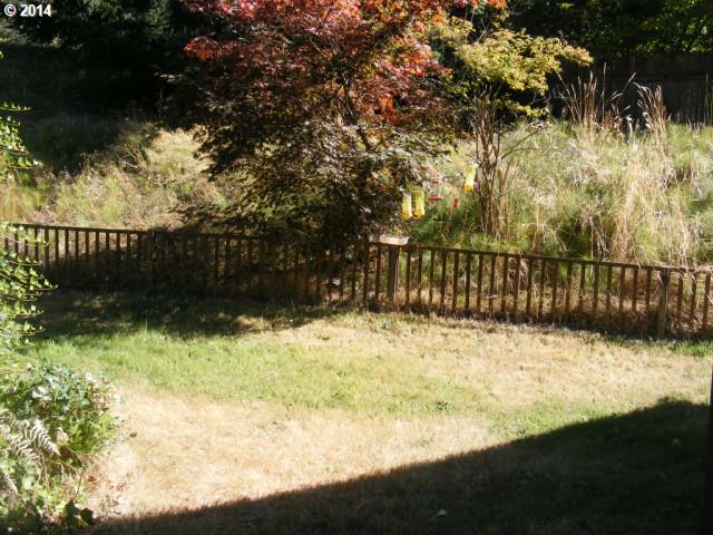 740 Northeast Bone Road Stevenson, WA 98648 - Photo 6 of 16 Backyard