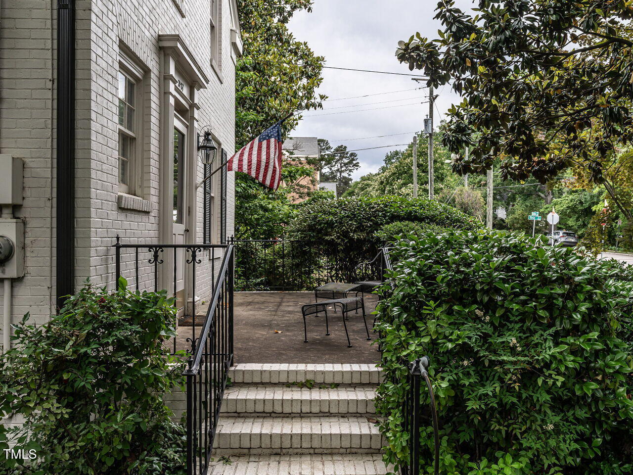 1930 Reid Street Raleigh, NC 27608 - Photo 29 of 31 a view of outdoor space and yard