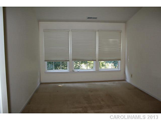 14030 Dingess Road Charlotte, NC 28273 - Photo 6 of 9