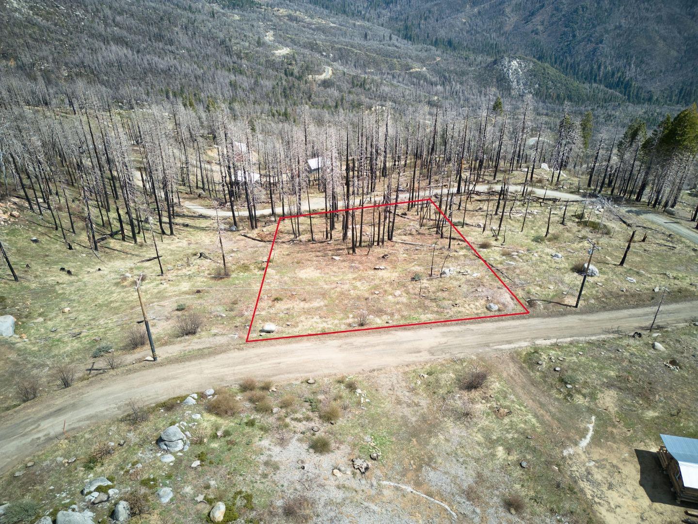 52975 Alpine Drive Springville, CA 93265 - Photo 19 of 23 a view of a yard with wooden fence