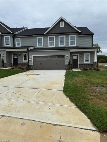 $399,990 | 200 Oakdale Frst Court, Jamestown, NC 27282