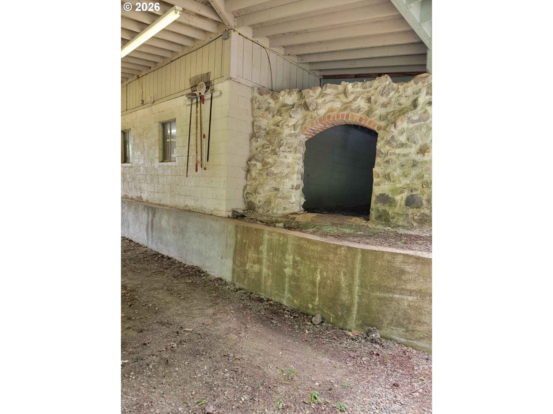 16870 Thompson Road Brookings, OR 97415 - Photo 35 of 43 Storage