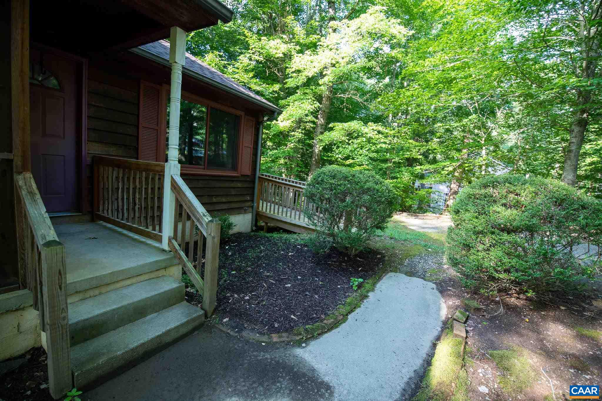 122 Riverside Drive Palmyra, VA 22963 - Photo 3 of 32 Gallery Image 3