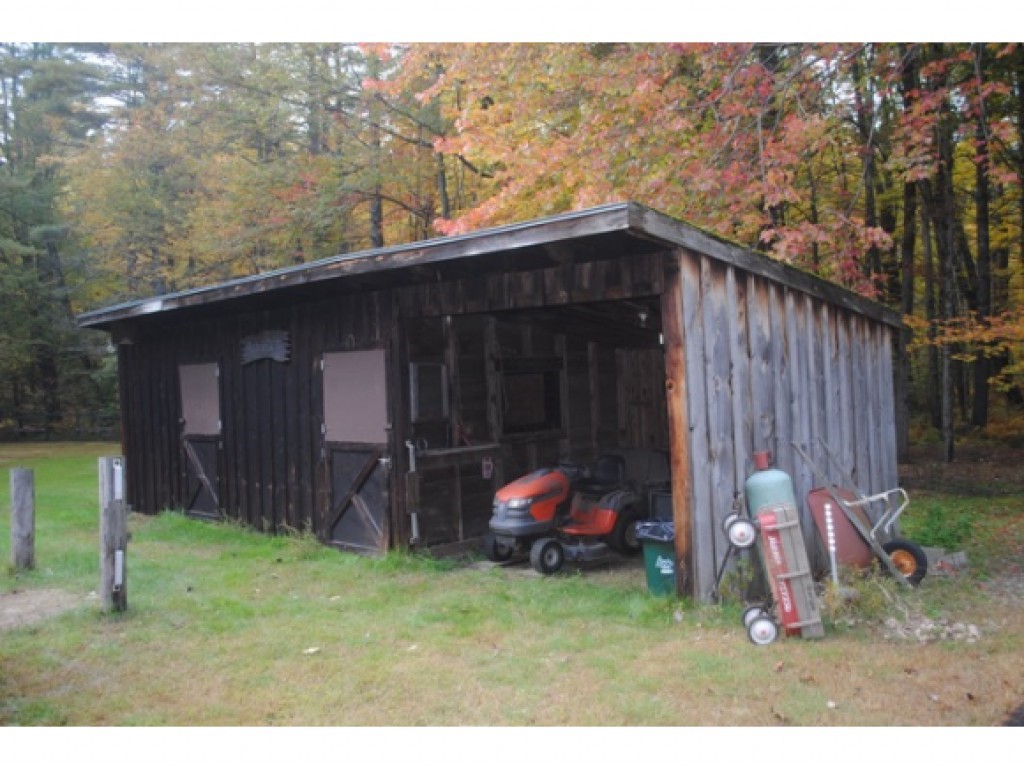 1 Austin Road Amherst, NH 03031 - Photo 2 of 16