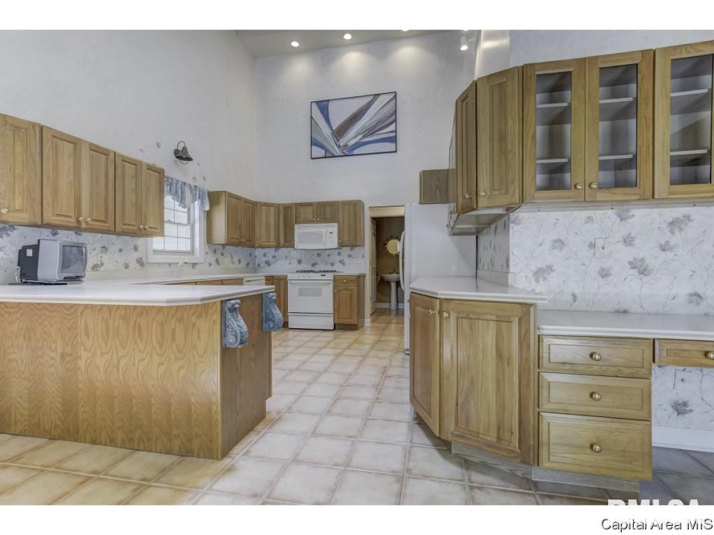 3228 Hazlett Road Springfield, IL 62707 - Photo 8 of 34