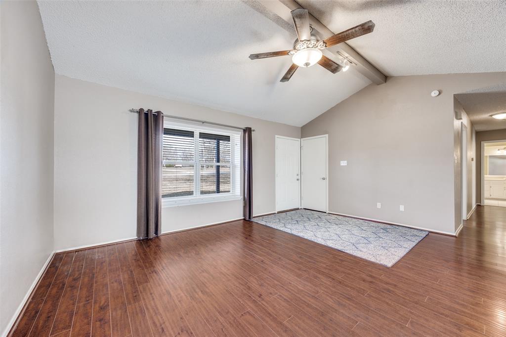 301 Pecan Street Tom Bean, TX 75491 - Photo 6 of 30