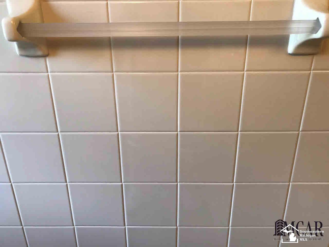 2737 Geiger Road Ida, MI 48140 - Photo 16 of 28 21299301-15.JPG
