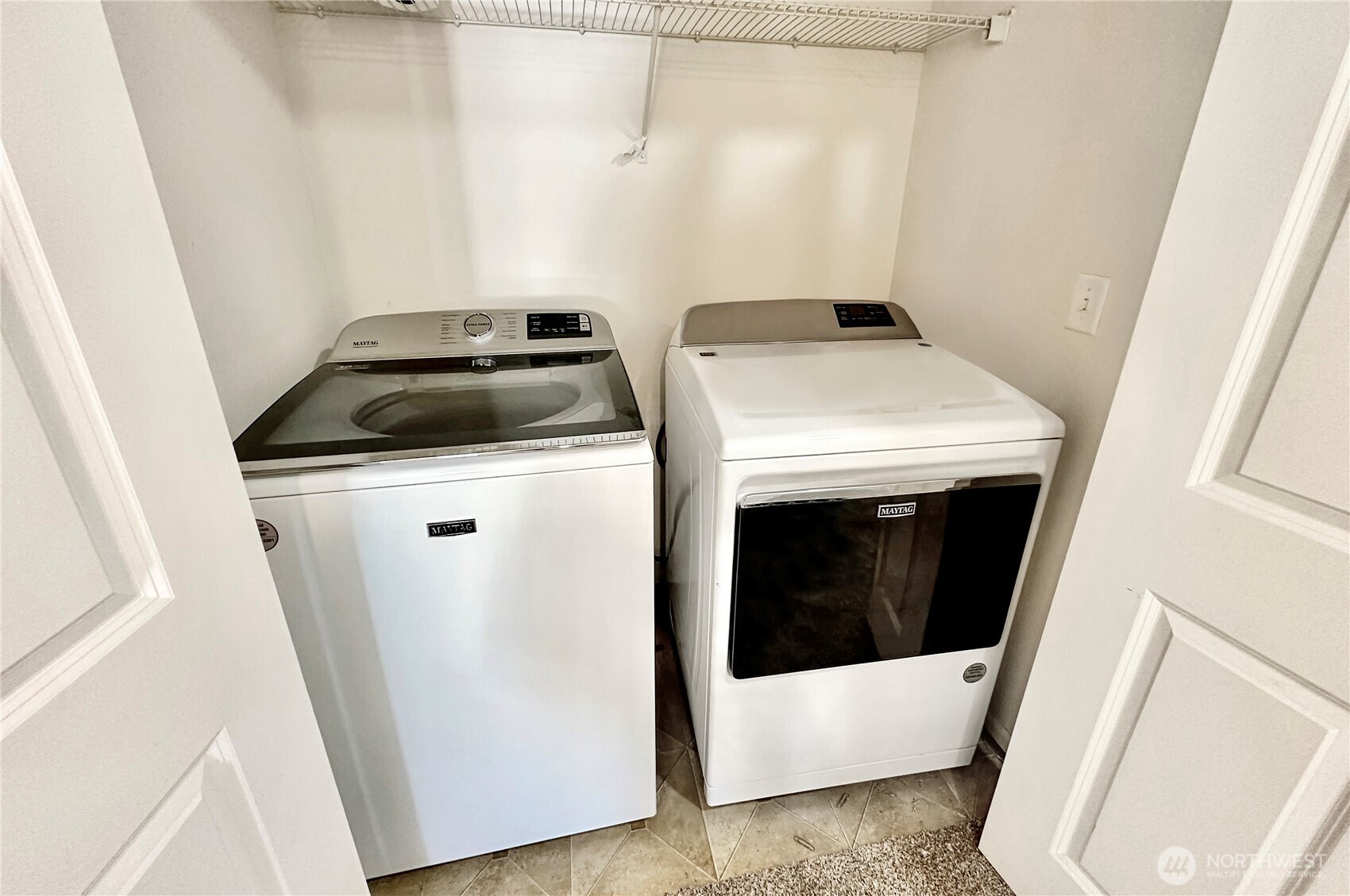 1348 Ebbets Drive Tumwater, WA 98512 - Photo 33 of 37 a utility room with dryer and washer