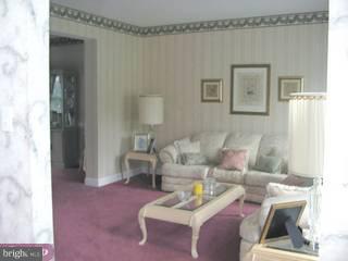 18 Heather Road Southampton, PA 18966 - Photo 5 of 6 Gallery Image 5