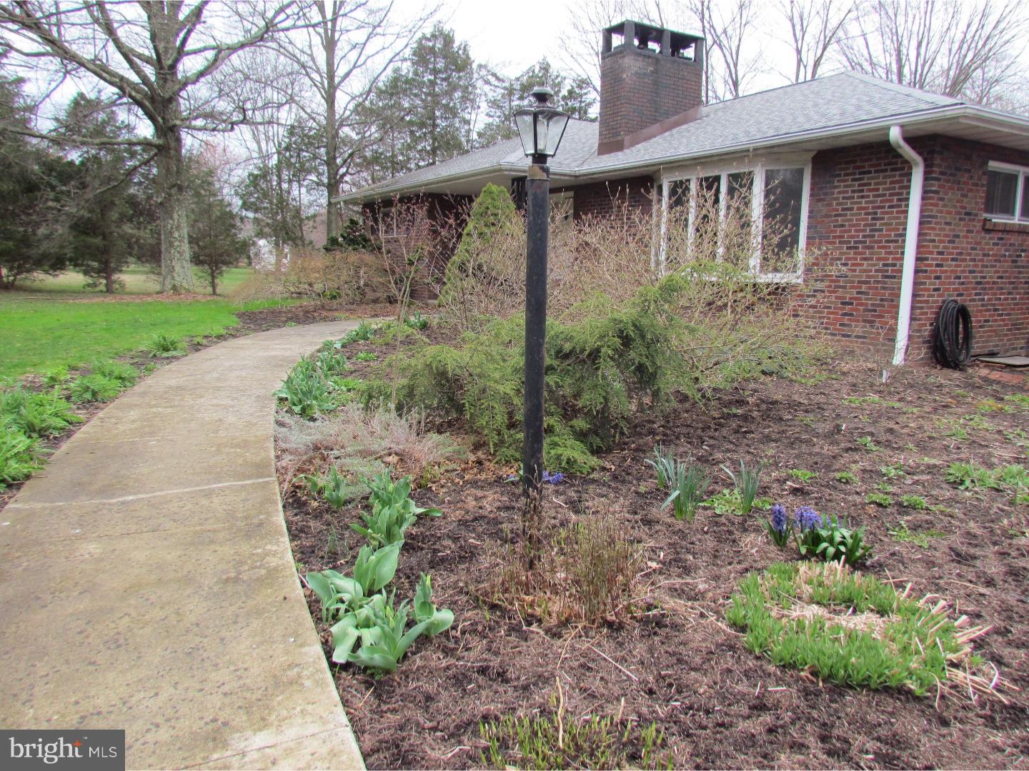 1015 Forrest Road Sellersville, PA 18960 - Photo 3 of 25 Gallery Image 3