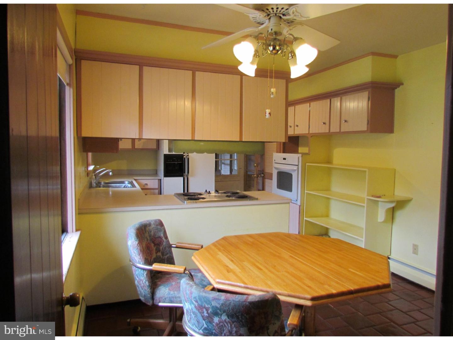1015 Forrest Road Sellersville, PA 18960 - Photo 4 of 25 Gallery Image 4