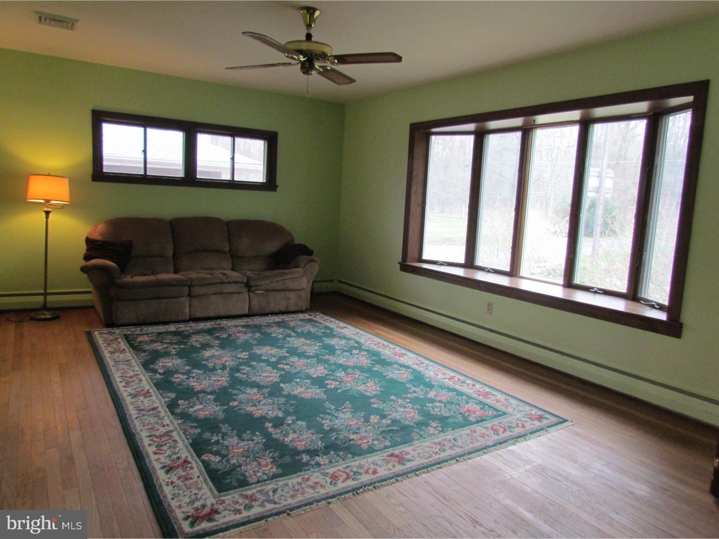 1015 Forrest Road Sellersville, PA 18960 - Photo 8 of 25 Gallery Image 8