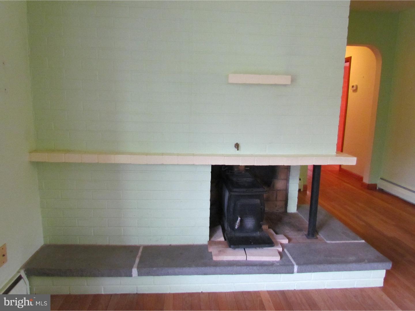 1015 Forrest Road Sellersville, PA 18960 - Photo 10 of 25 Gallery Image 10