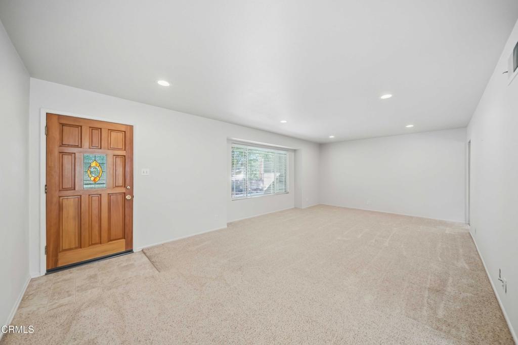 1014 Appleton Road Simi Valley, CA 93065 - Photo 3 of 29 Gallery Image 3